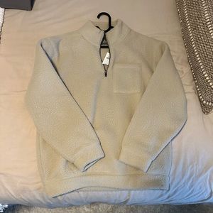 Small Tan Gap Pullover (NEVER WORN WITH TAGS)